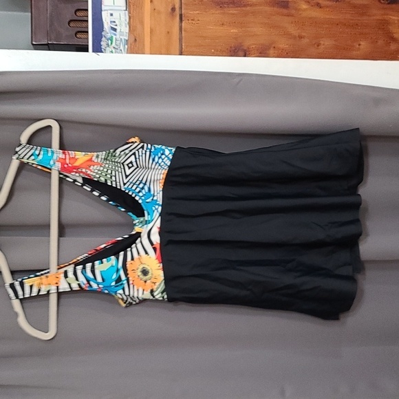 Bon Prix Collection Womens Swimsuit/Dress Built in Bra Size 4 EUC - Picture 3 of 10